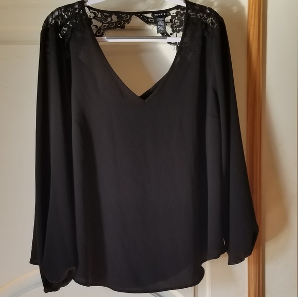 torrid Tops - 1x Torrid black top cut lace back.  So pretty!